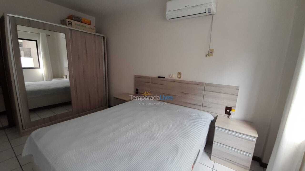 Apartamento para aluguel de temporada em Itapema (Meia Praia)