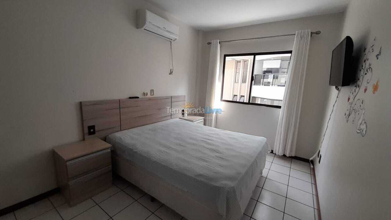 Apartamento para aluguel de temporada em Itapema (Meia Praia)