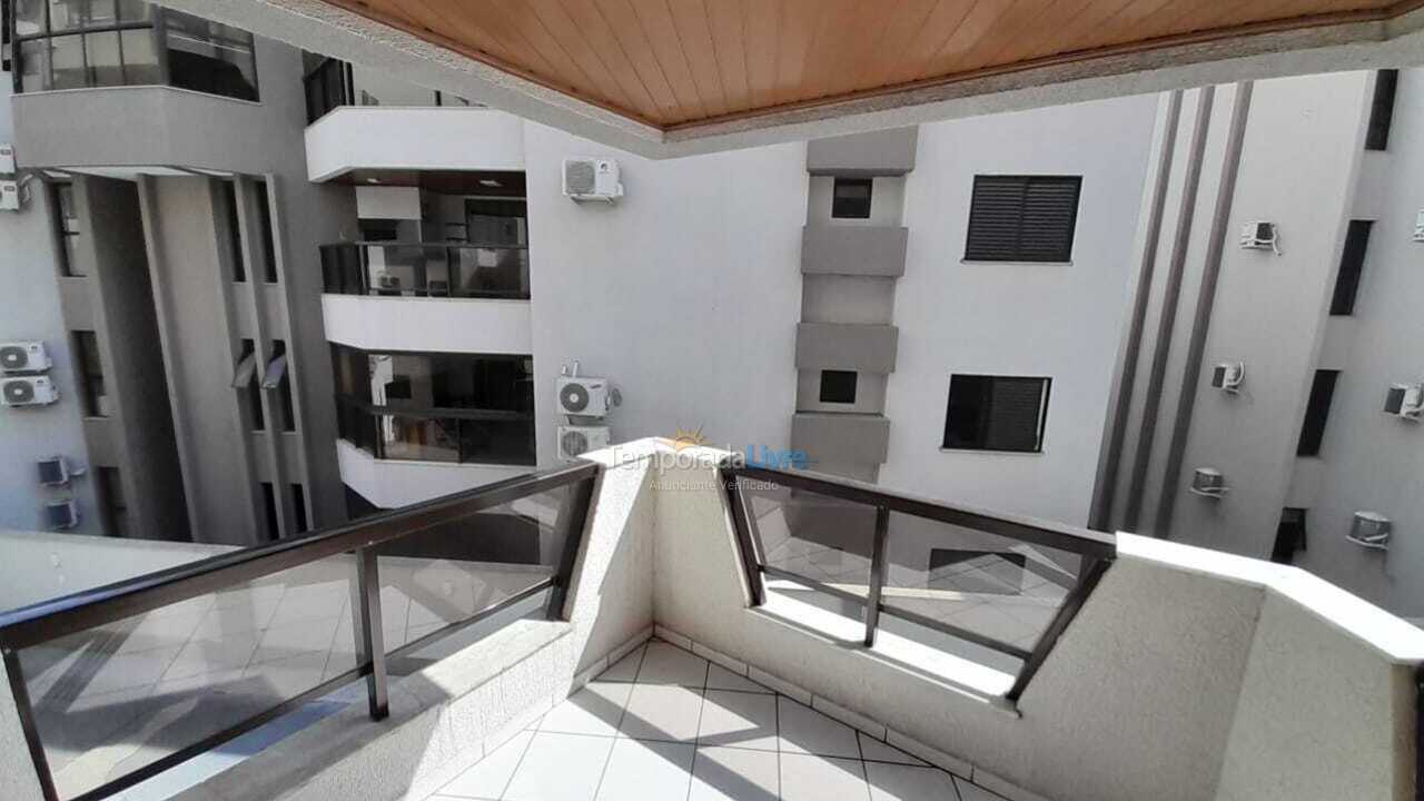 Apartamento para aluguel de temporada em Itapema (Meia Praia)