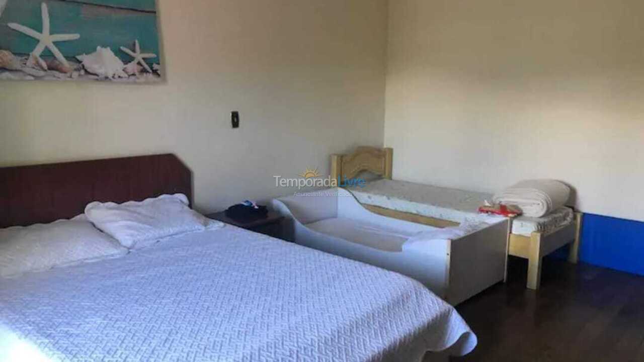 Casa para aluguel de temporada em Guarujá (Praia do Pernambuco)