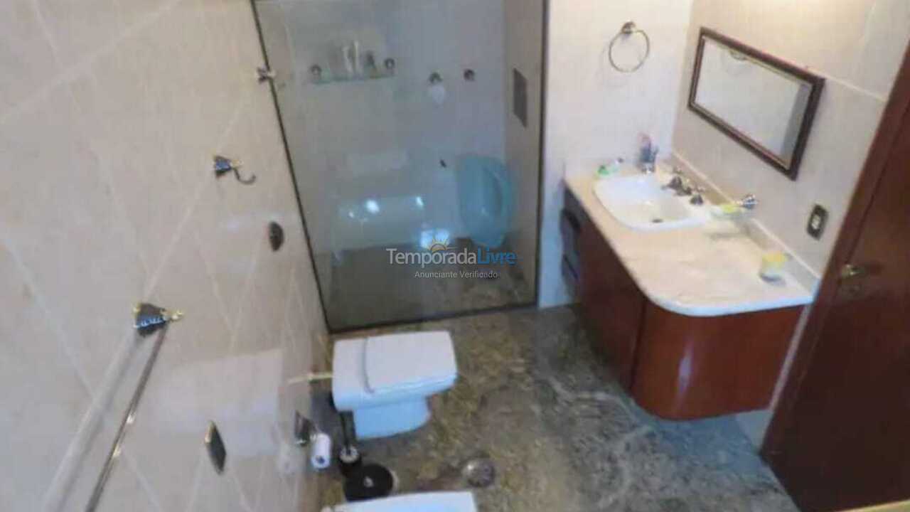 Casa para aluguel de temporada em Guarujá (Praia do Pernambuco)