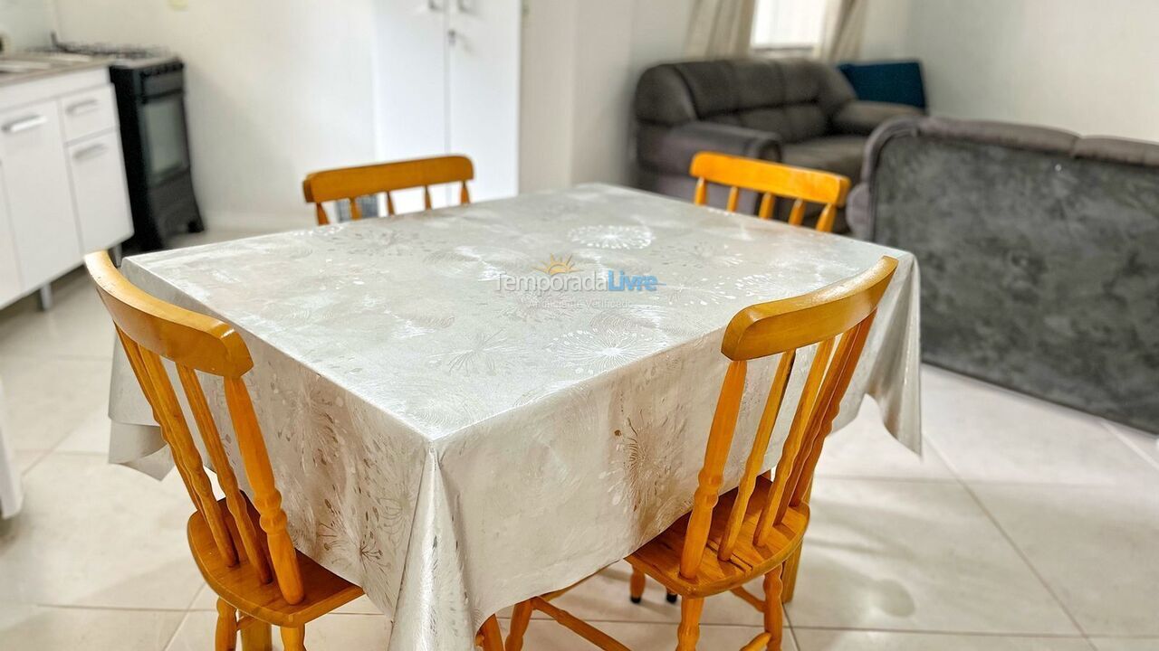 Apartamento para alquiler de vacaciones em Bombinhas (Praia de Bombas)