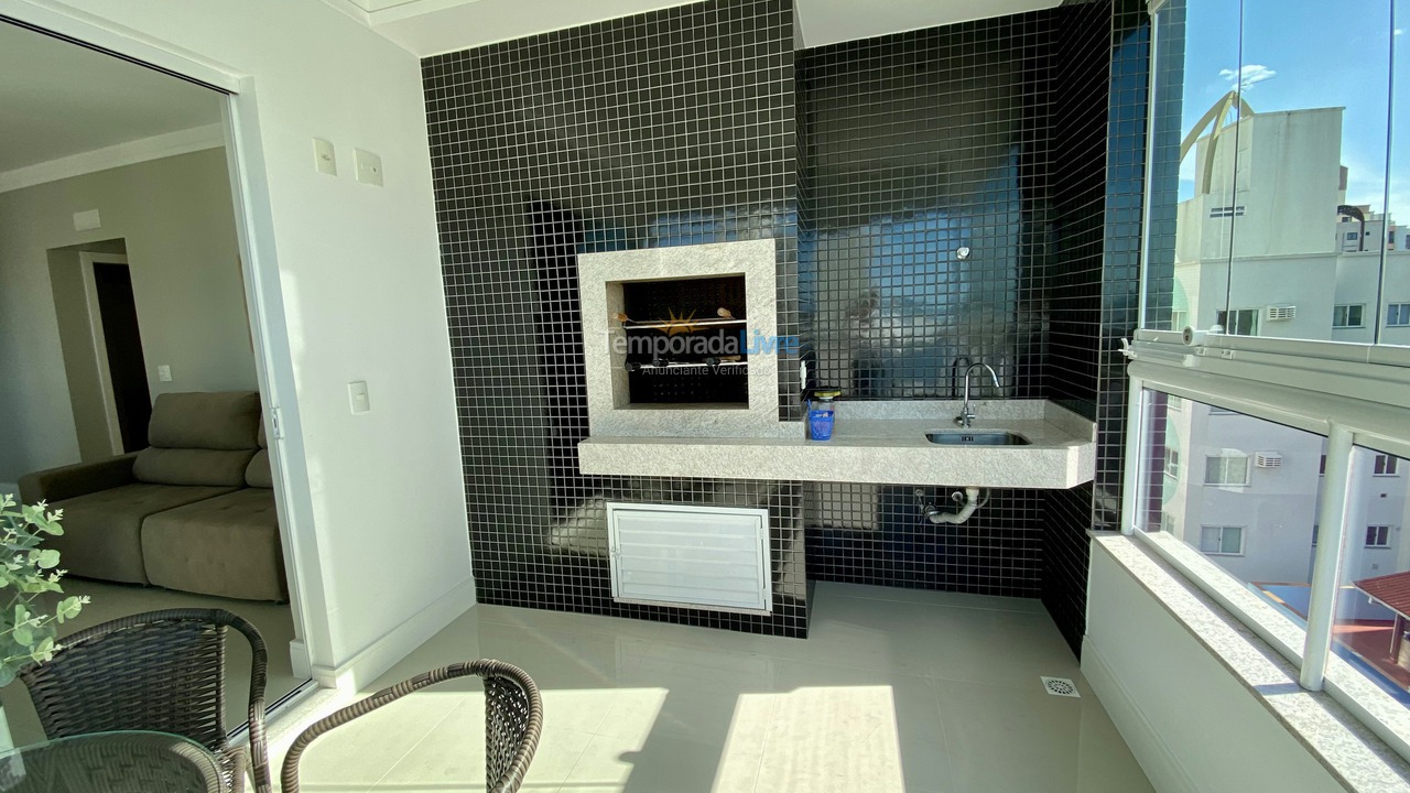 Apartment for vacation rental in Itapema (Meia Praia)