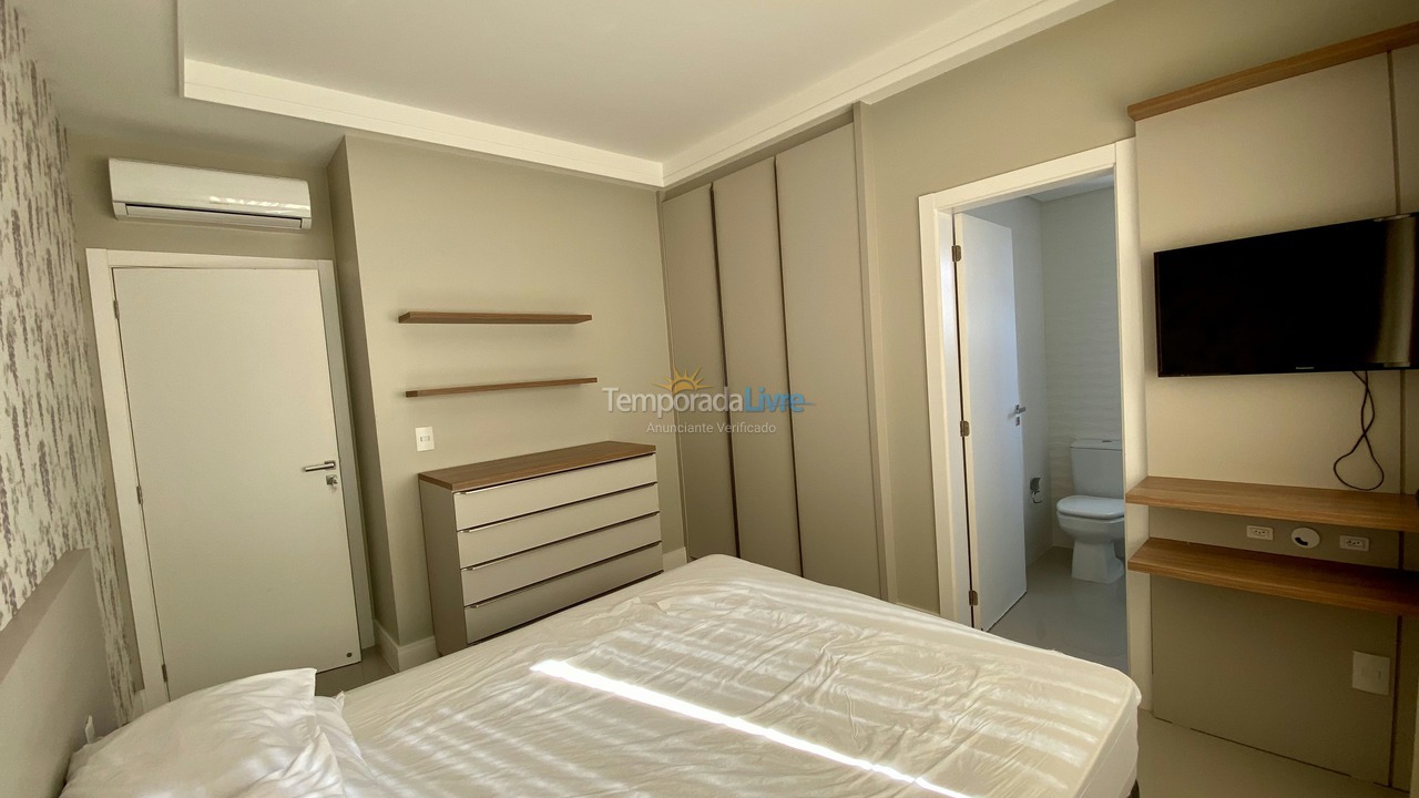 Apartment for vacation rental in Itapema (Meia Praia)