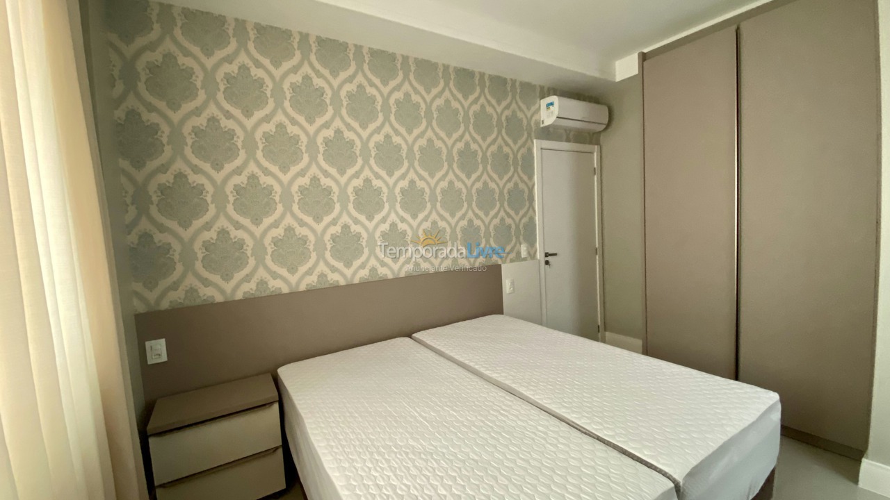 Apartment for vacation rental in Itapema (Meia Praia)