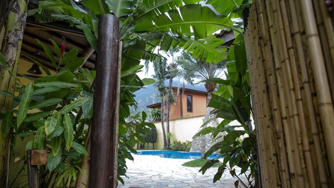 Entrando no consomínio.