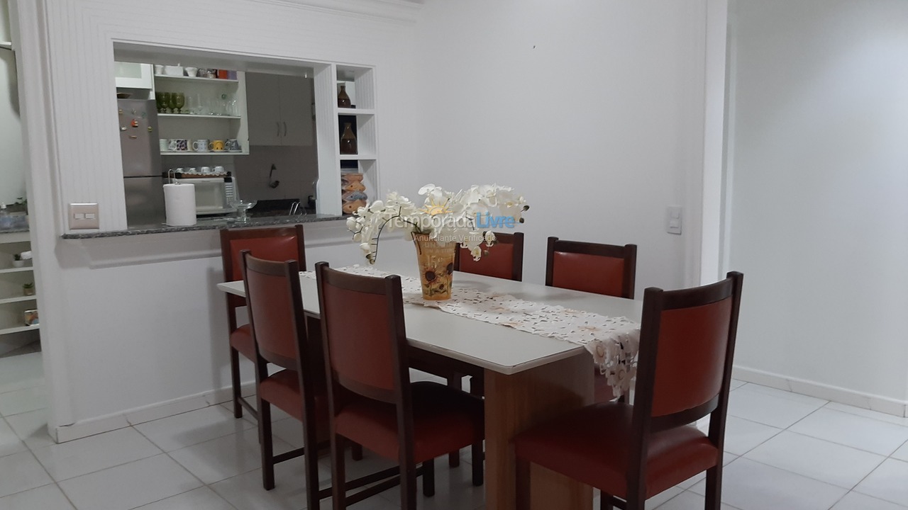 Apartamento para alquiler de vacaciones em Guarujá (Pitangueiras)