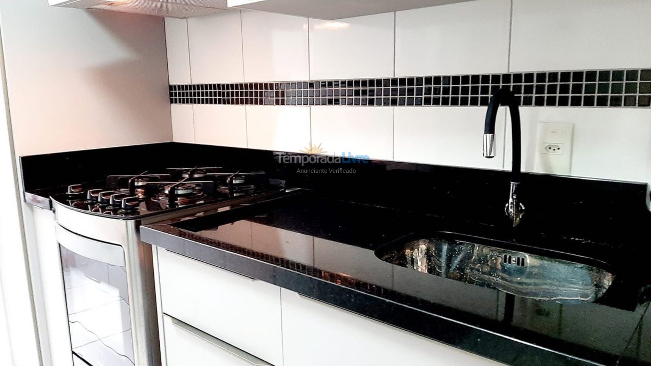 Apartamento para aluguel de temporada em Balneário Camboriú (Praia Central)