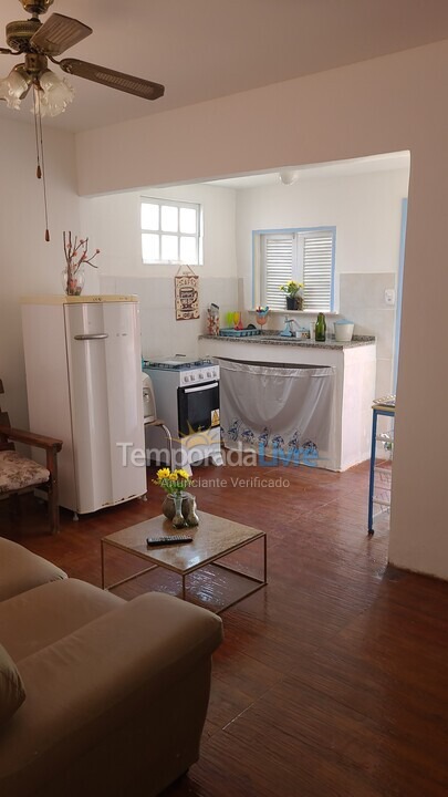 Casa para alquiler de vacaciones em São Pedro da Aldeia (Conrado G Malta 17 Em Frente A Lagoa Casa Vermelha Esquina)