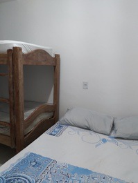 Aluga-se casa 3 andares Praia do forte