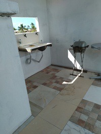 Aluga-se casa 3 andares Praia do forte