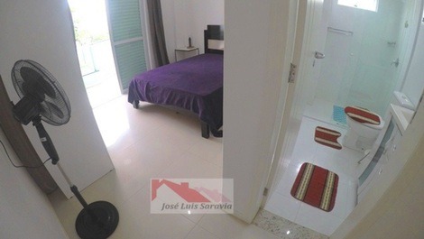 Amplio piso con vistas al mar, en pleno centro de Bombas!