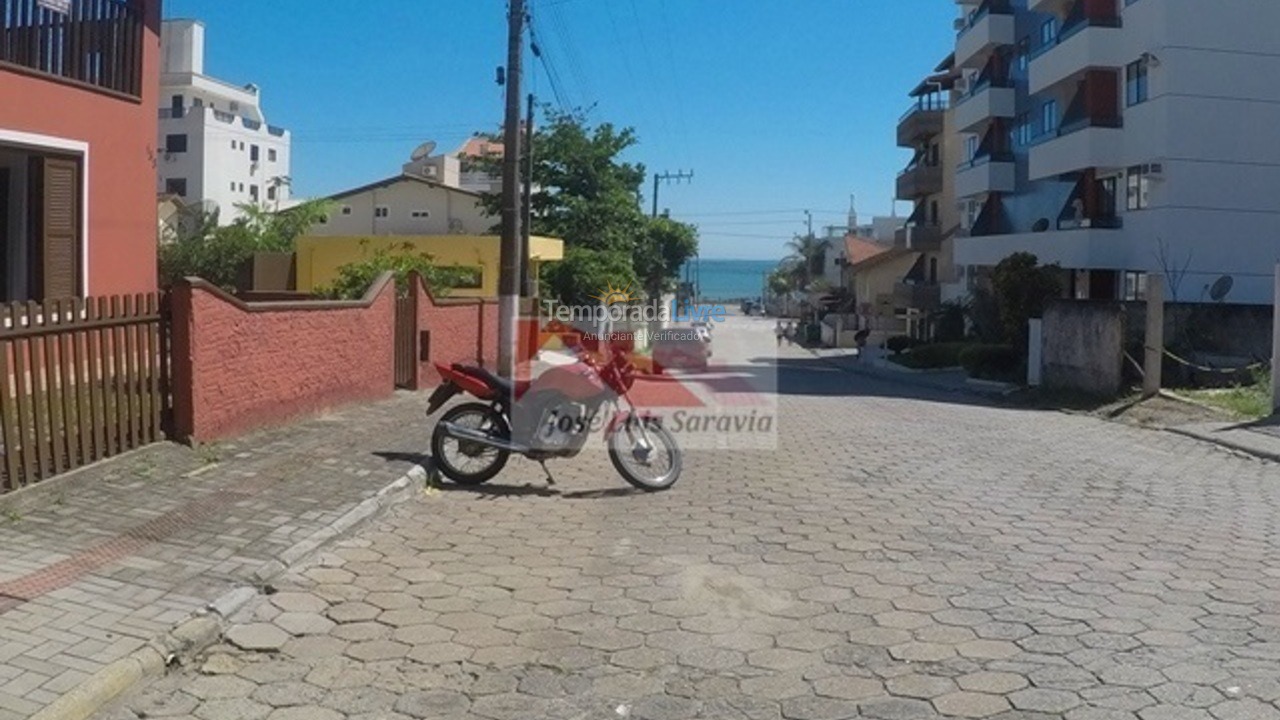 Casa para alquiler de vacaciones em Bombinhas (Praia de Bombas)