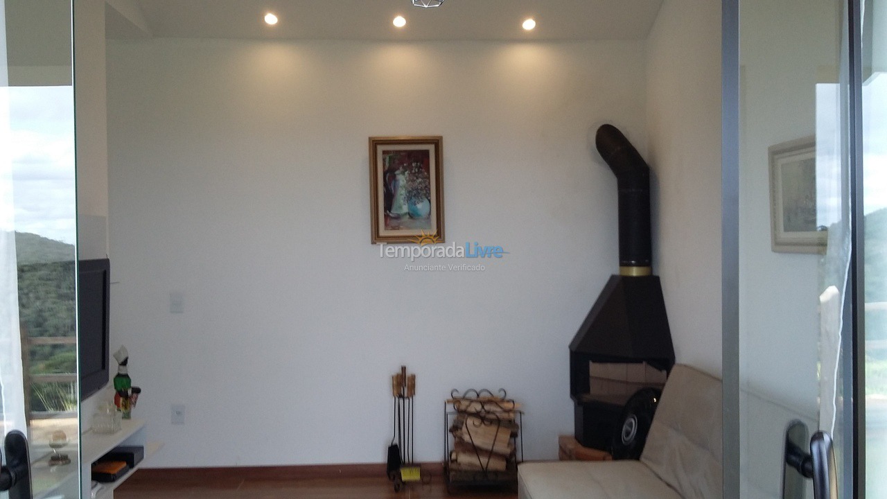 House for vacation rental in Rio Preto (área Rural)