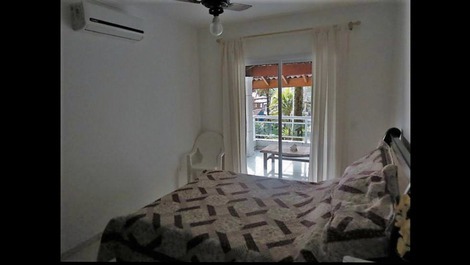 CASA ALTO PADRÃO - CONDOMÍNIO FECHADO