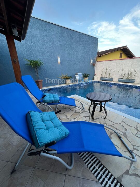 Casa para alquiler de vacaciones em Caraguatatuba (Massaguaçu)