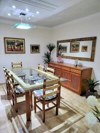 Beautiful apartment on the beach of Pitangueiras Guarujá