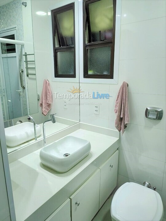 Apartment for vacation rental in Guarujá (Pitangueiras)