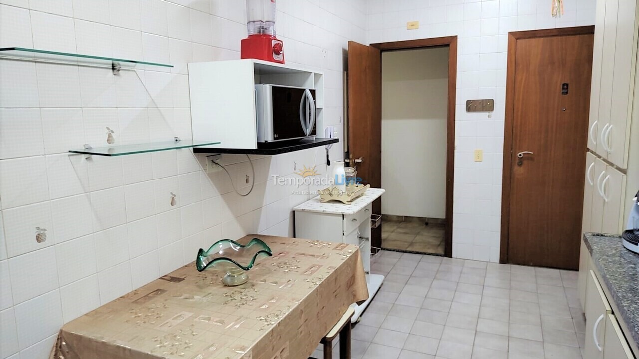 Apartment for vacation rental in Guarujá (Pitangueiras)