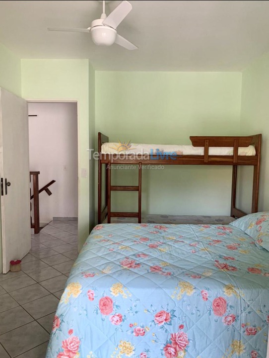 Casa para aluguel de temporada em Ubatuba (Praia das Toninhas)