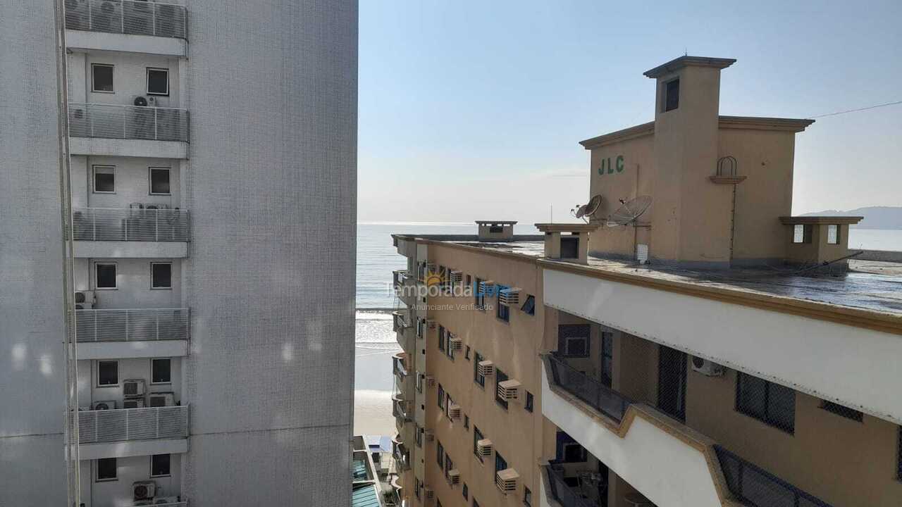 Apartamento para aluguel de temporada em Itapema (Meia Praia)