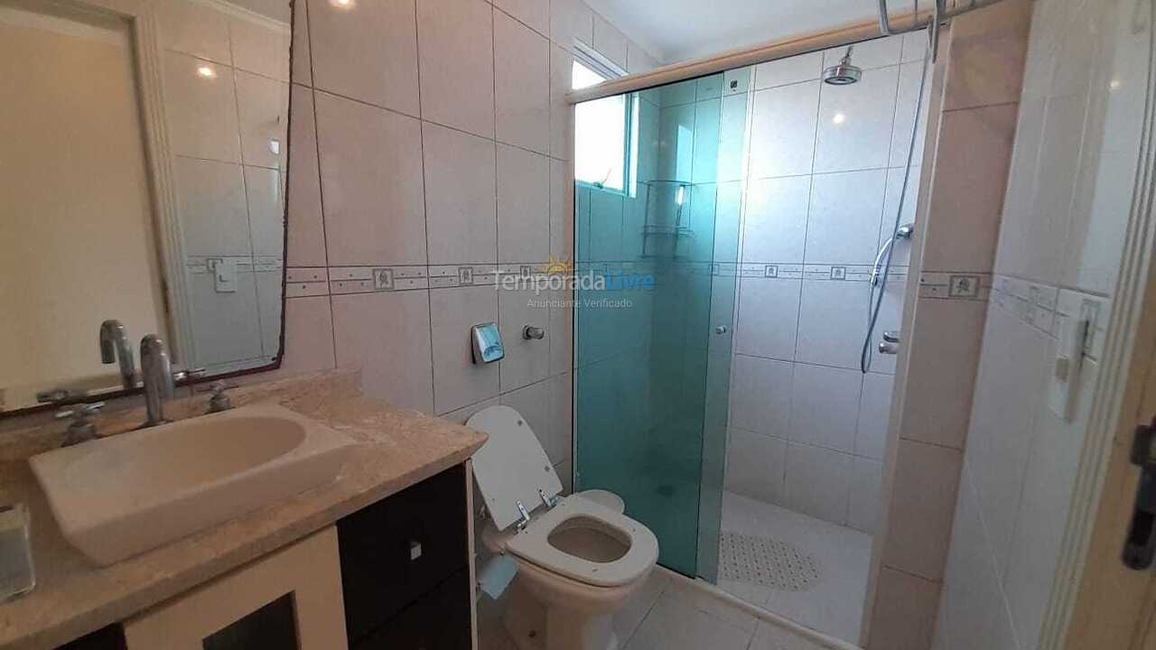 Apartamento para aluguel de temporada em Itapema (Meia Praia)
