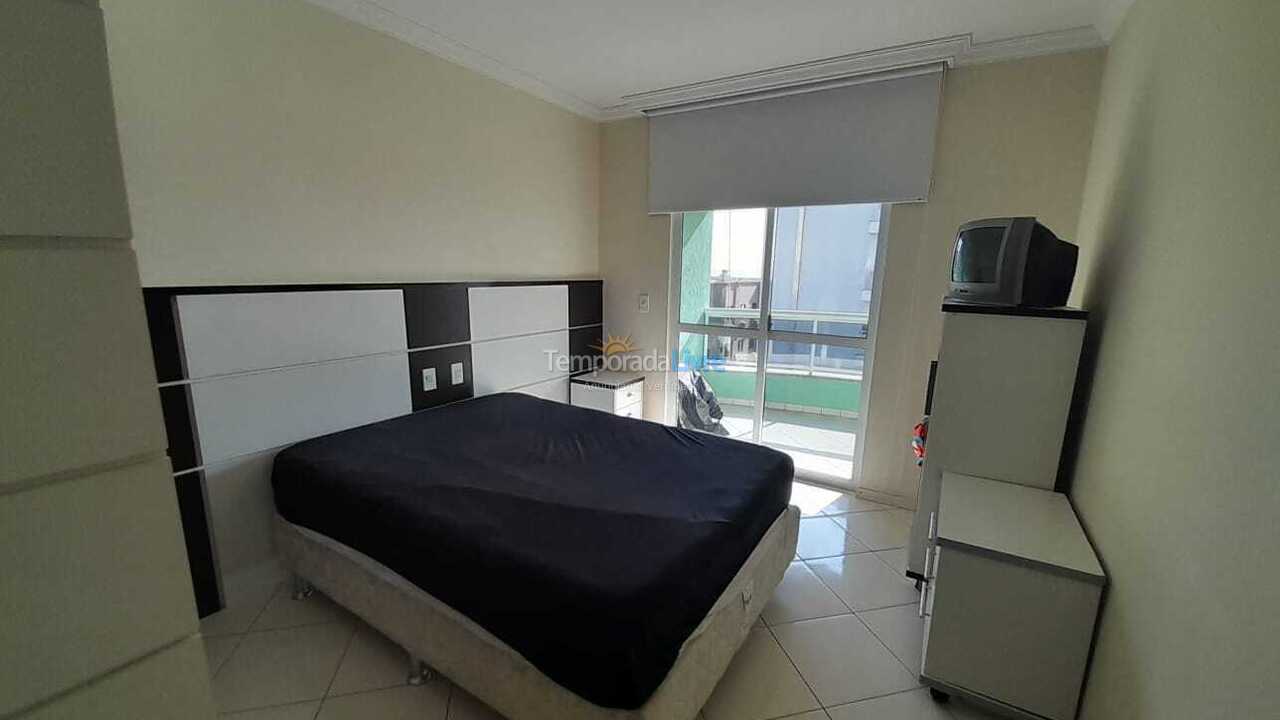 Apartamento para aluguel de temporada em Itapema (Meia Praia)