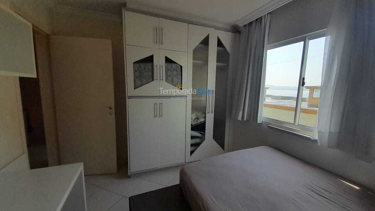 Apartamento para aluguel de temporada em Itapema (Meia Praia)