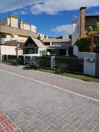 🌊 Charmosa Casa Beira-Mar no Costão de Bombas 🌴