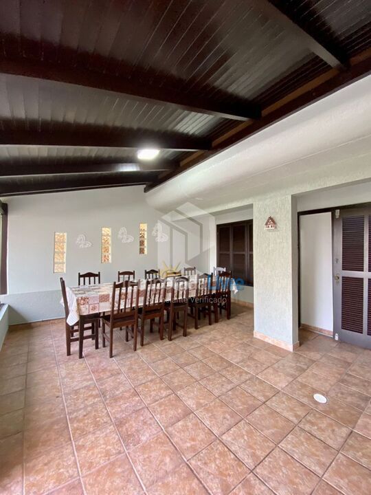 Casa para aluguel de temporada em Bombinhas (Praia de Bombas)