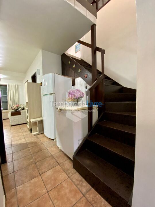 Casa para aluguel de temporada em Bombinhas (Praia de Bombas)