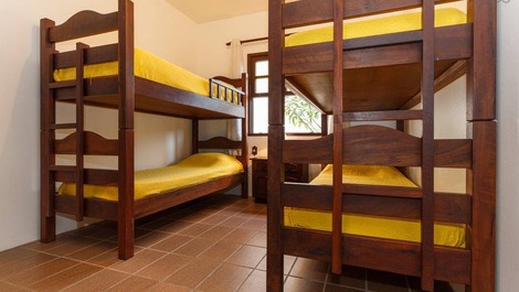 Fantástica residência com suíte na Praia da Cachoeira