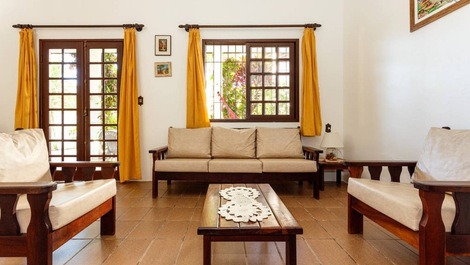 Fantástica residência com suíte na Praia da Cachoeira