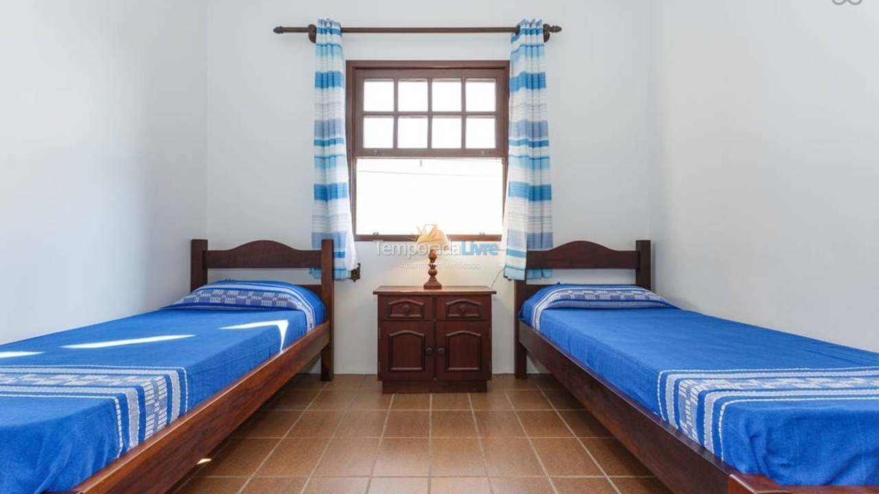 Casa para aluguel de temporada em Florianópolis (Cachoeira do Bom Jesus)