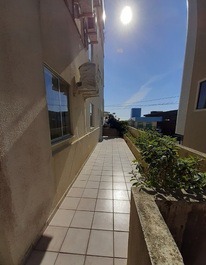 Apartment facing the main avenue of Bombas