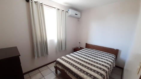 Apartment facing the main avenue of Bombas