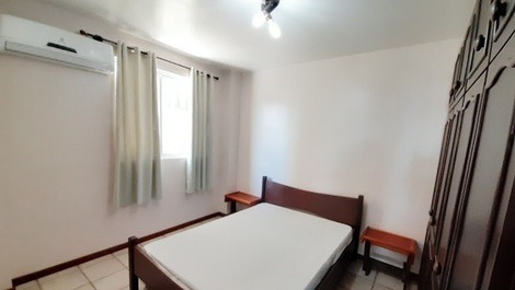 Apartment facing the main avenue of Bombas