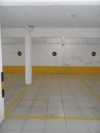 Apartment facing the main avenue of Bombas