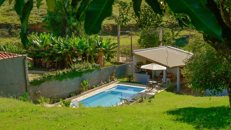 Finca nueva cerca del Centro y parques de aventura!!