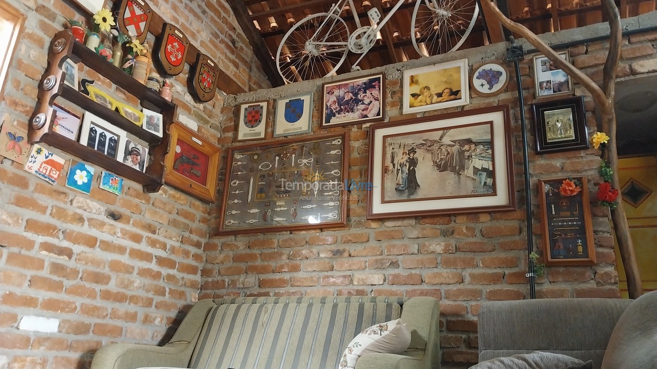 Chácara / sítio para aluguel de temporada em Piraúba (Zona Rural)