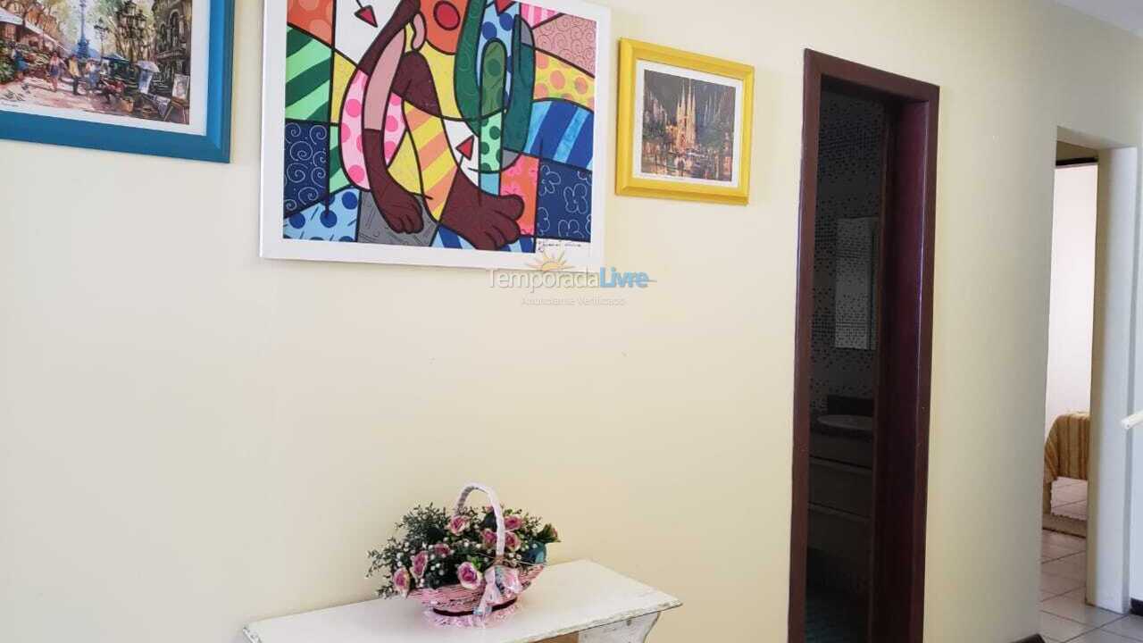 Casa para aluguel de temporada em Bombinhas (Praia de Bombas)