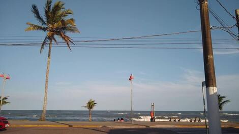 Casa Linda cerca de la playa piscina climatizada 30° barbacoa y WI-FI