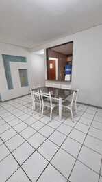 Ap de 3 dormitorios, 2 baños, vista parcial al mar, C / Wi-fi, C / Garaje