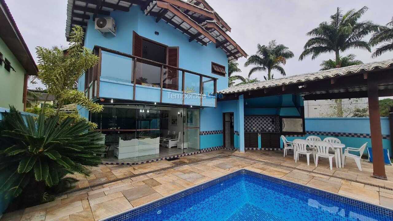 Casa para aluguel de temporada em Guarujá (Praia do Pernambuco)