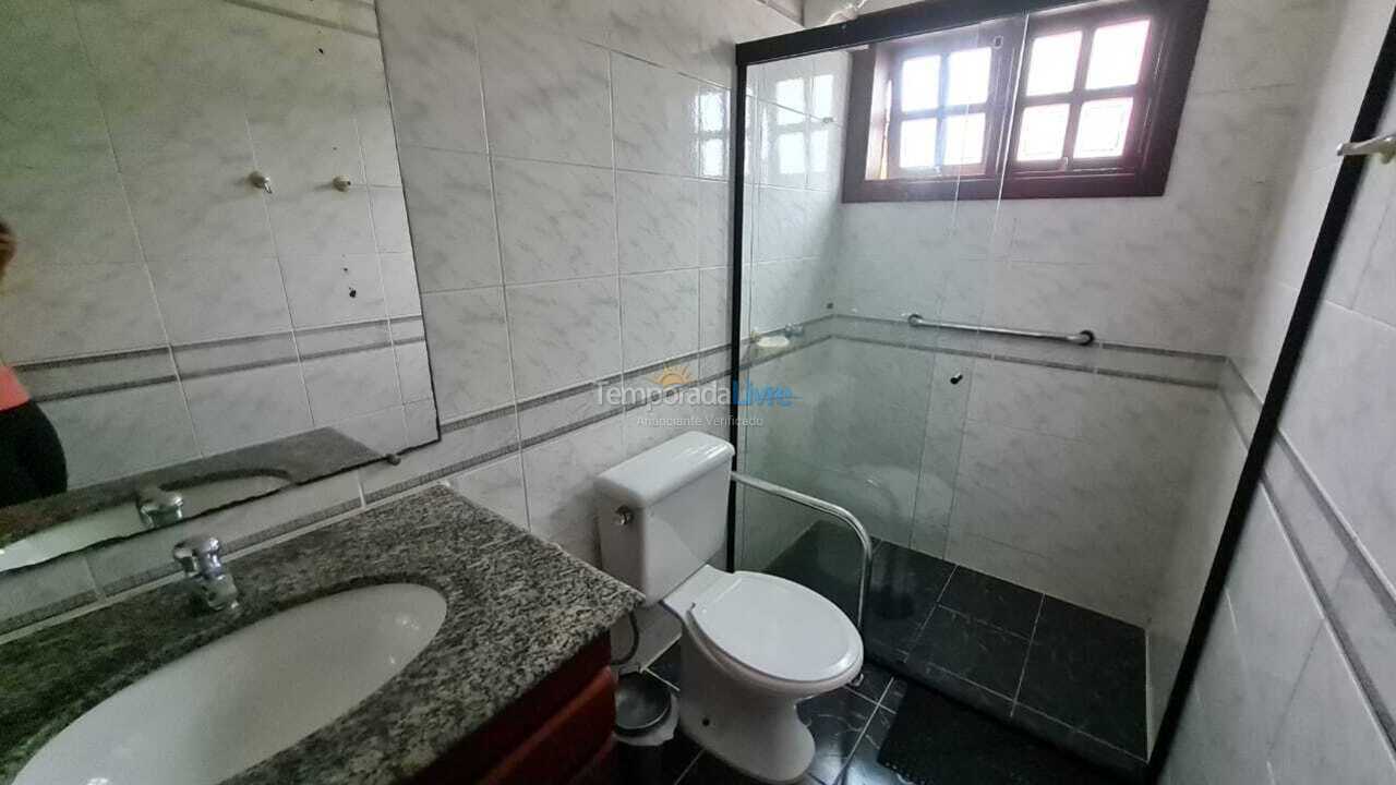 Casa para aluguel de temporada em Guarujá (Praia do Pernambuco)