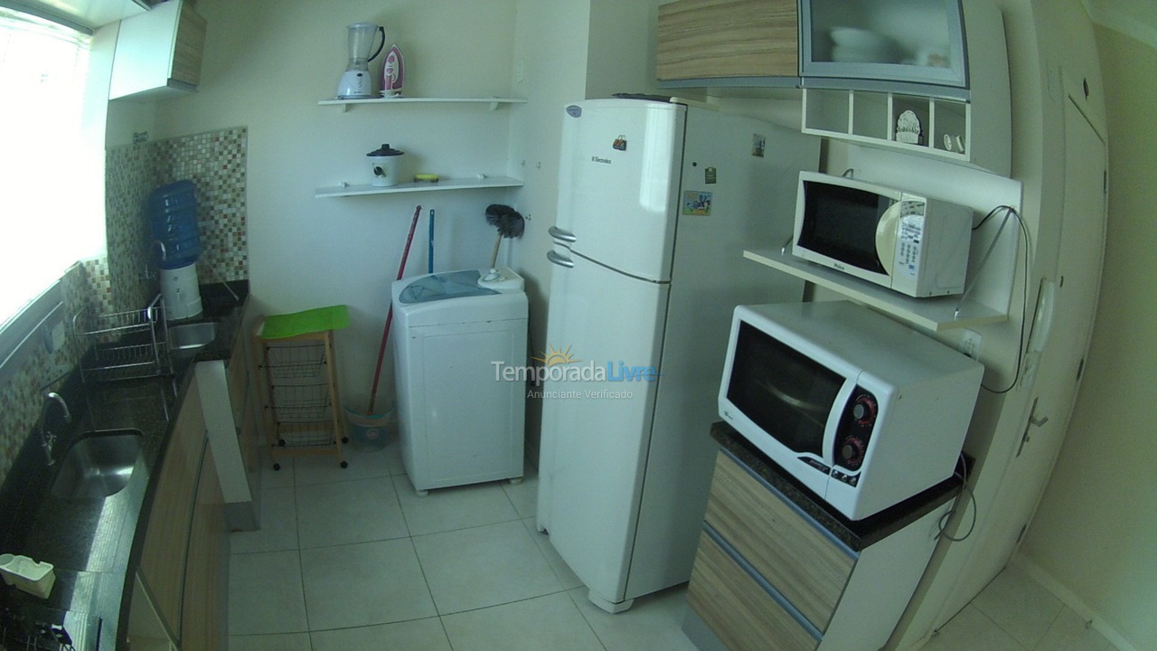 Apartamento para aluguel de temporada em Itapema (Meia Praia)
