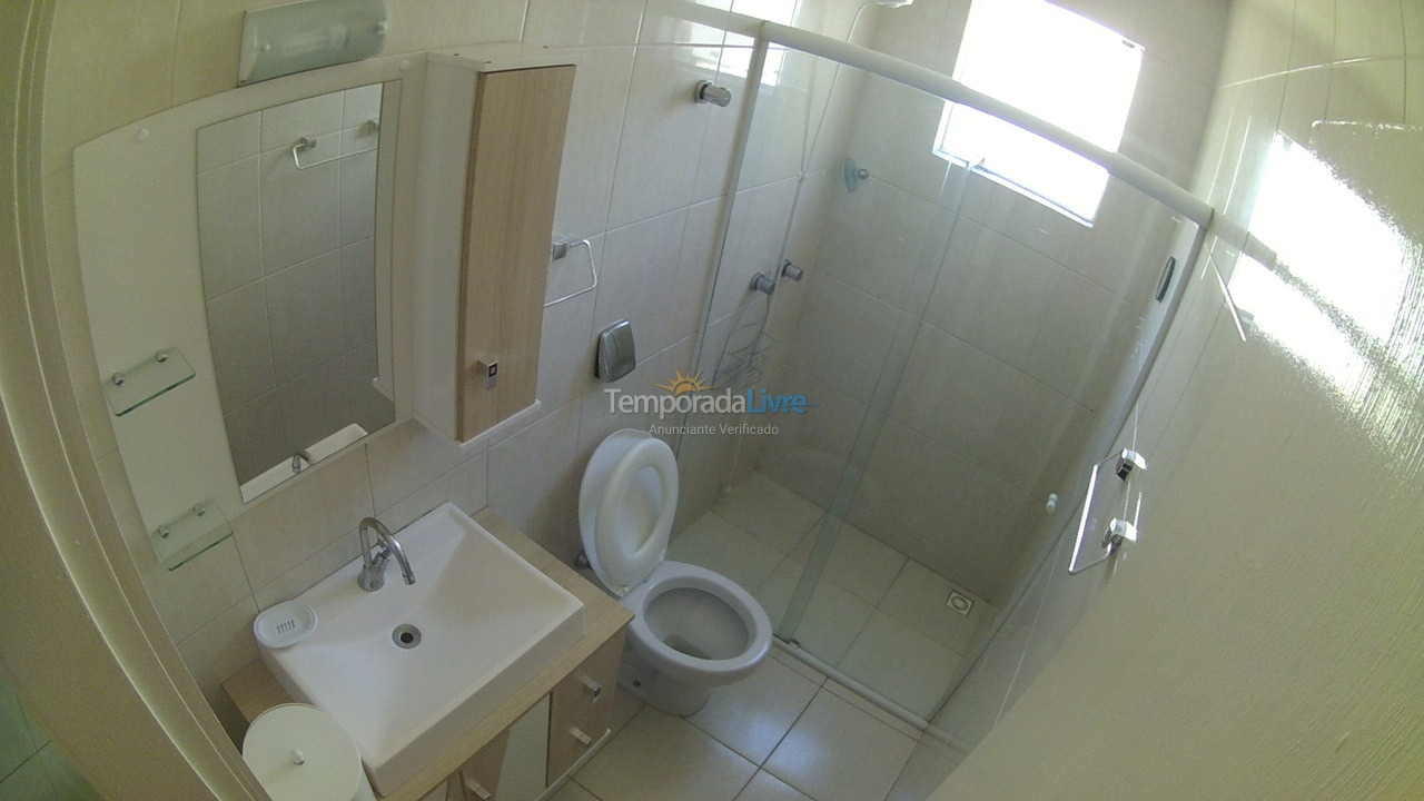 Apartamento para aluguel de temporada em Itapema (Meia Praia)