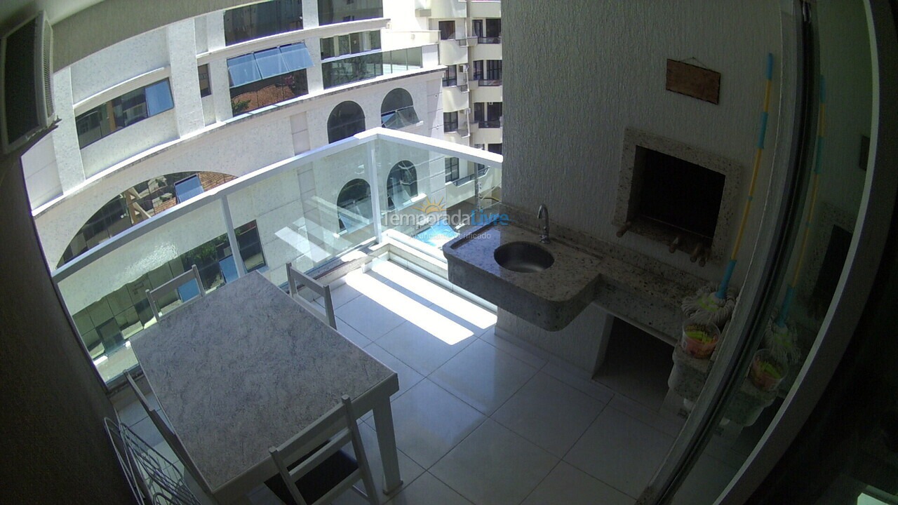 Apartamento para aluguel de temporada em Itapema (Meia Praia)