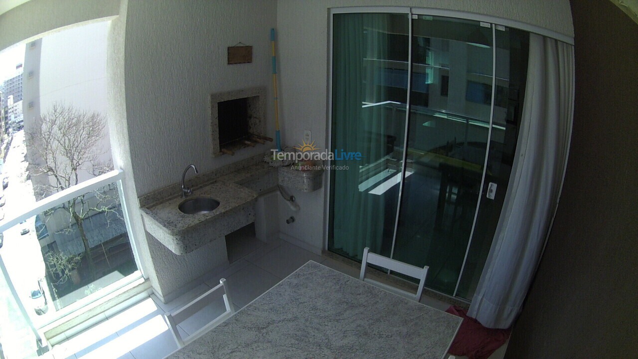 Apartamento para aluguel de temporada em Itapema (Meia Praia)