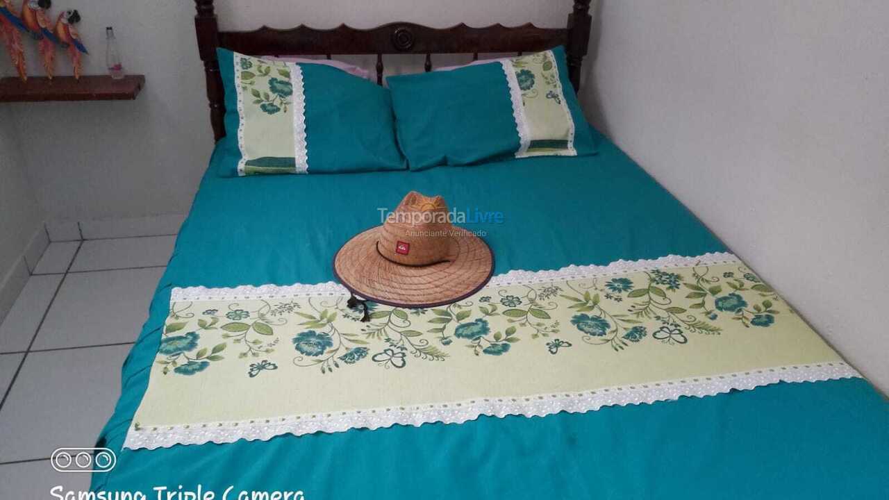 Apartamento para aluguel de temporada em Goiana (Praia de Catuama)